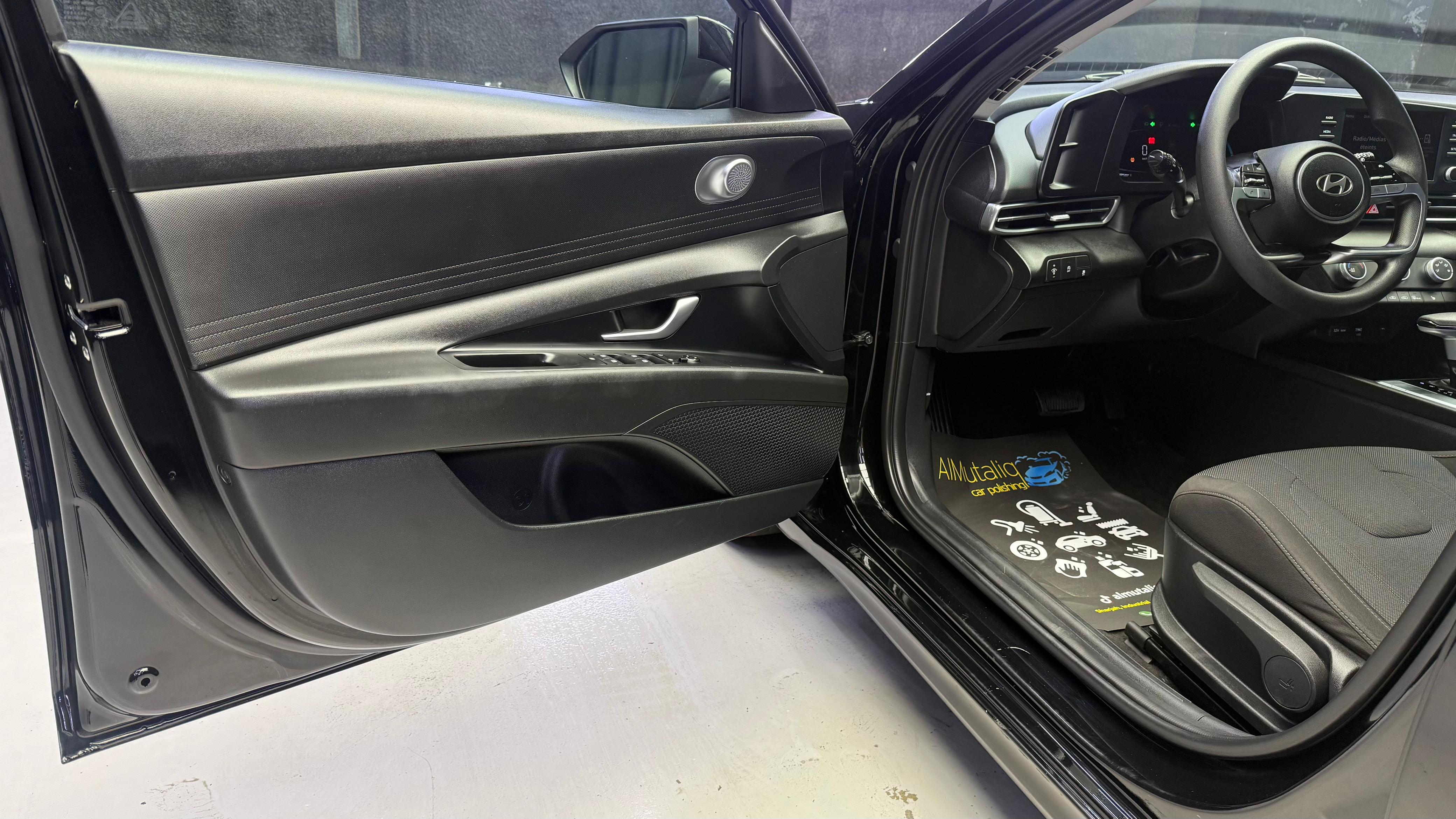 Hyundai Elantra - Image 4