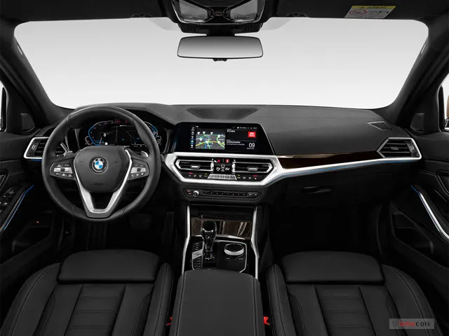 Rent BMW  330i - Image 3