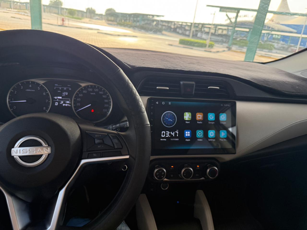 Nissan Sunny - Image 3