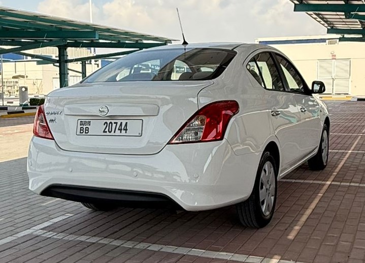 Nissan Sunny - Image 5