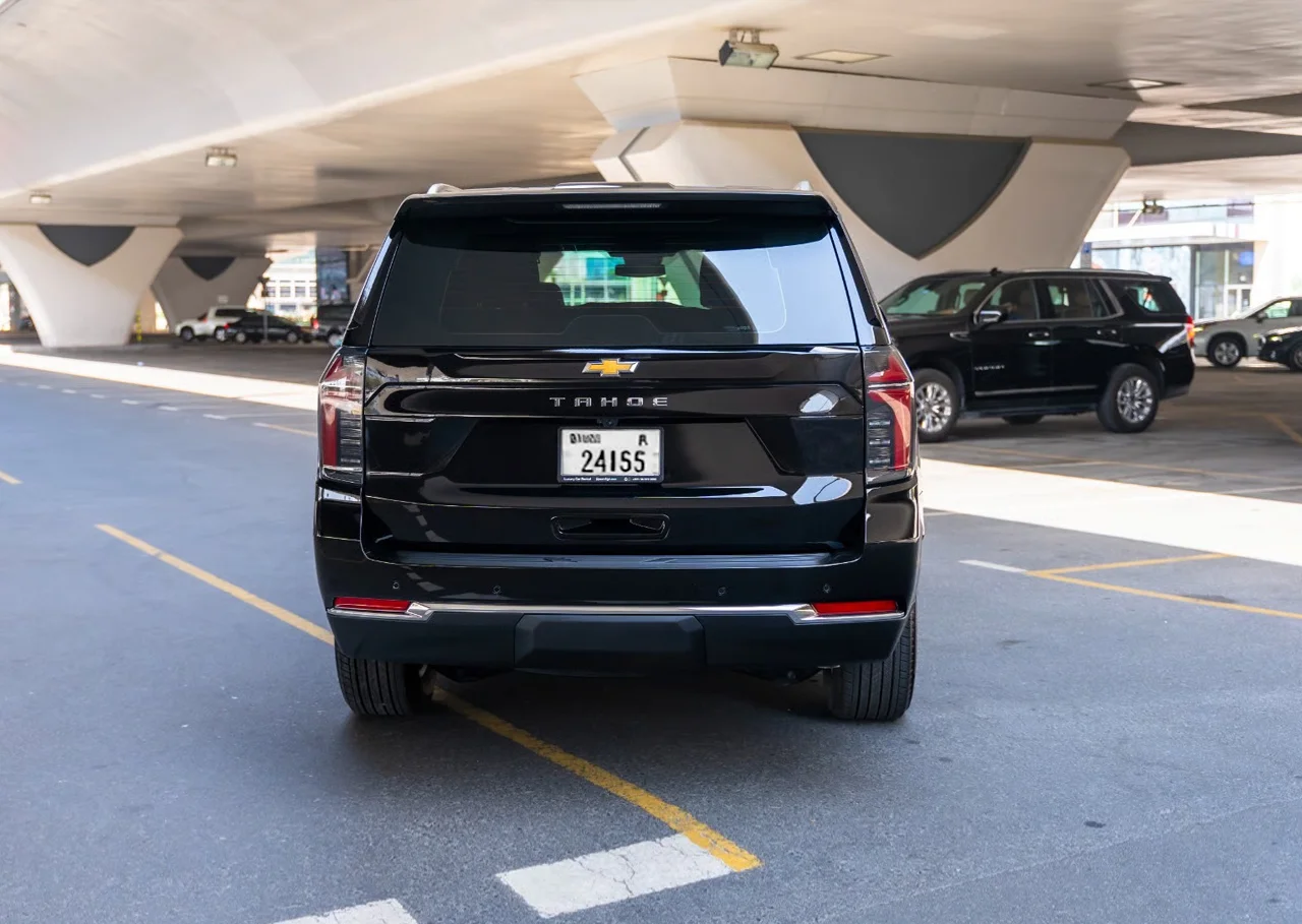 Chevrolet Tahoe Premier - Image 3