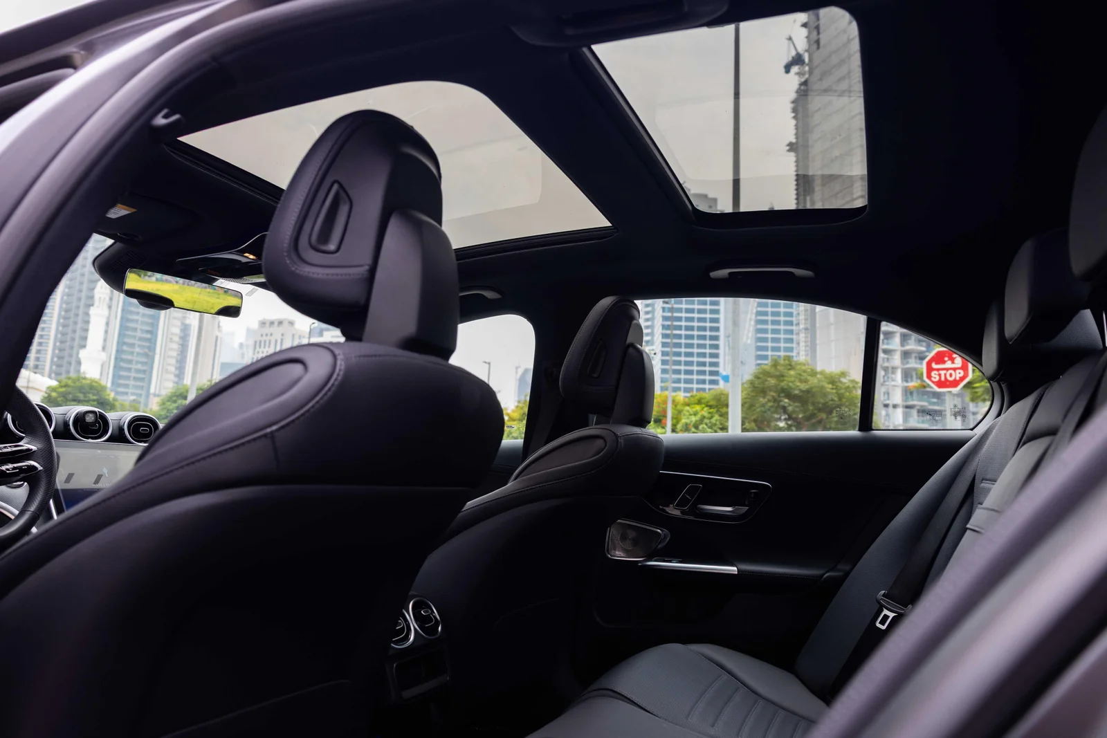 Mercedes  C300 4MATIC - Image 5