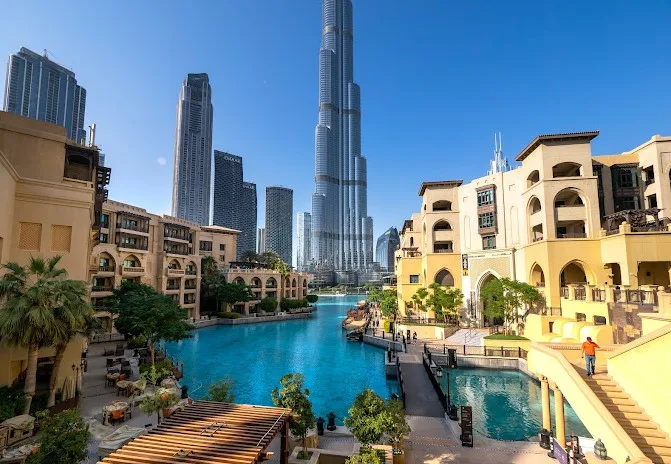 How to Visit Burj Khalifa in Dubai